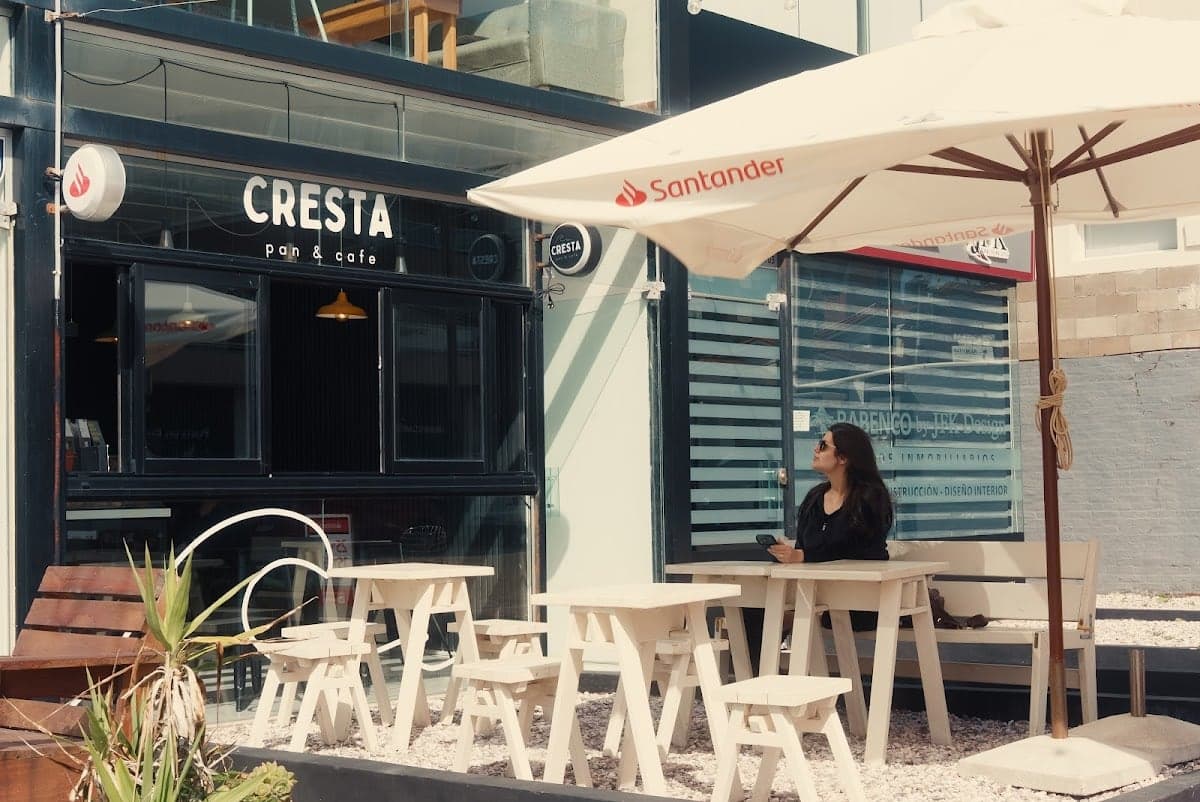 Cresta Café